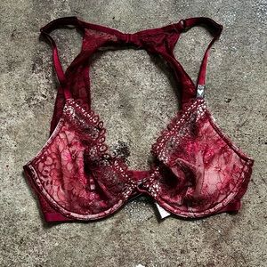 Victoria’s Secret unlined plunge